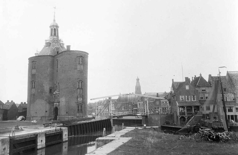 Van vissersdorp tot VOC-stad: de roerige geschiedenis van Enkhuizen